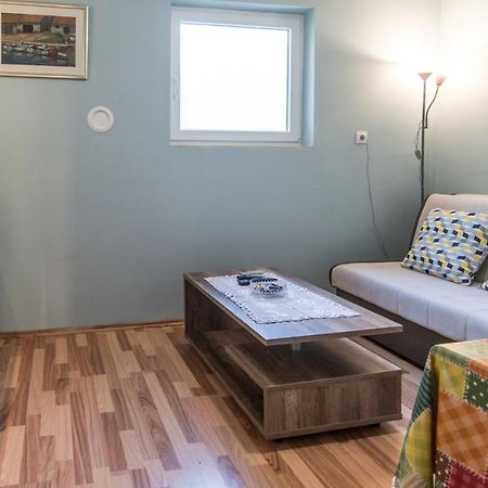 מאלי לוסיניי Apartment Zelina מראה חיצוני תמונה